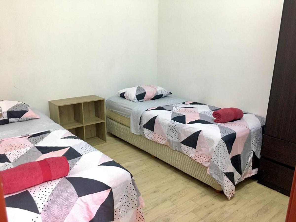 Adinda Homestay Kuala Terengganu Esterno foto